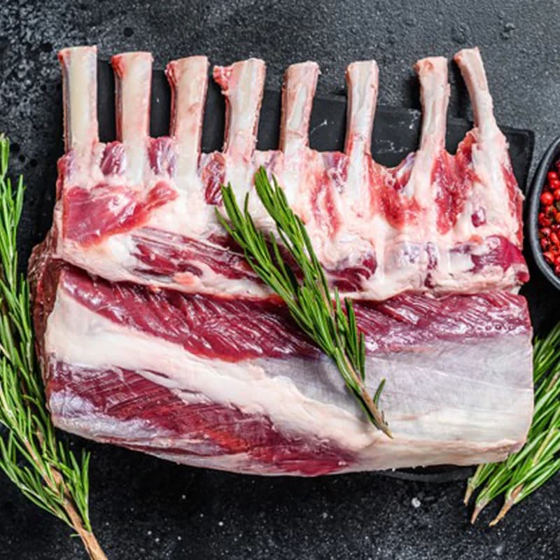Rack de costilla de cordero pastoreo